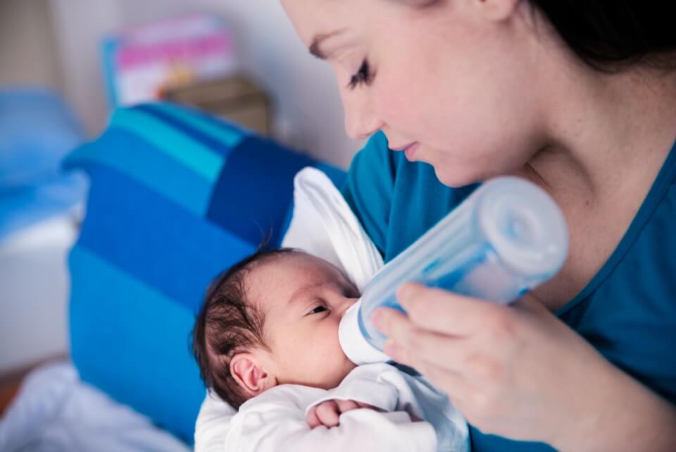 9-Reasons-You-Might-Decide-To-Combine-Breast-and-Bottle-Feeding-3