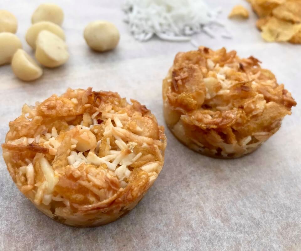 Crunchy-Coconut-Macadamia-Bites-2