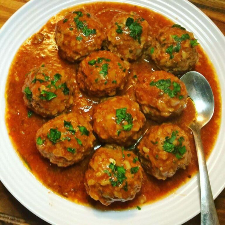 Slow cooked porcupine meatballs