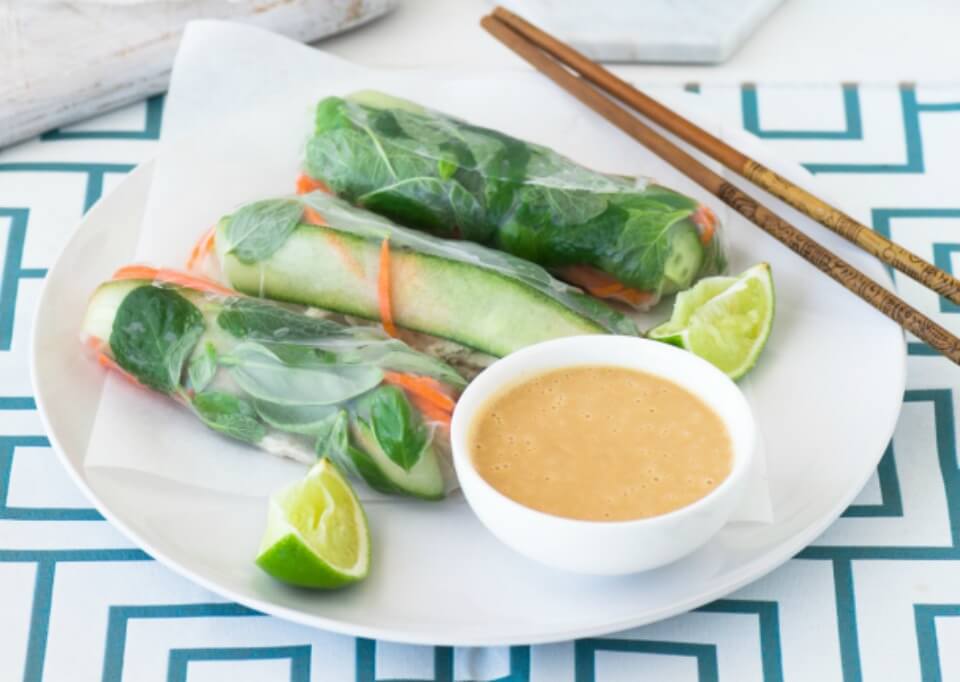 Rice-Paper-Rolls-With-Satay-Dipping-Sauce