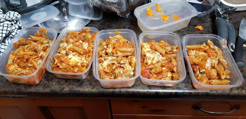 meal-prep-pasta-in-containers-for-freezer