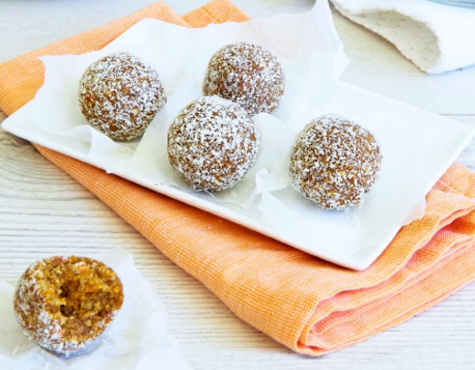 Raw_Carrot_Cake_Balls