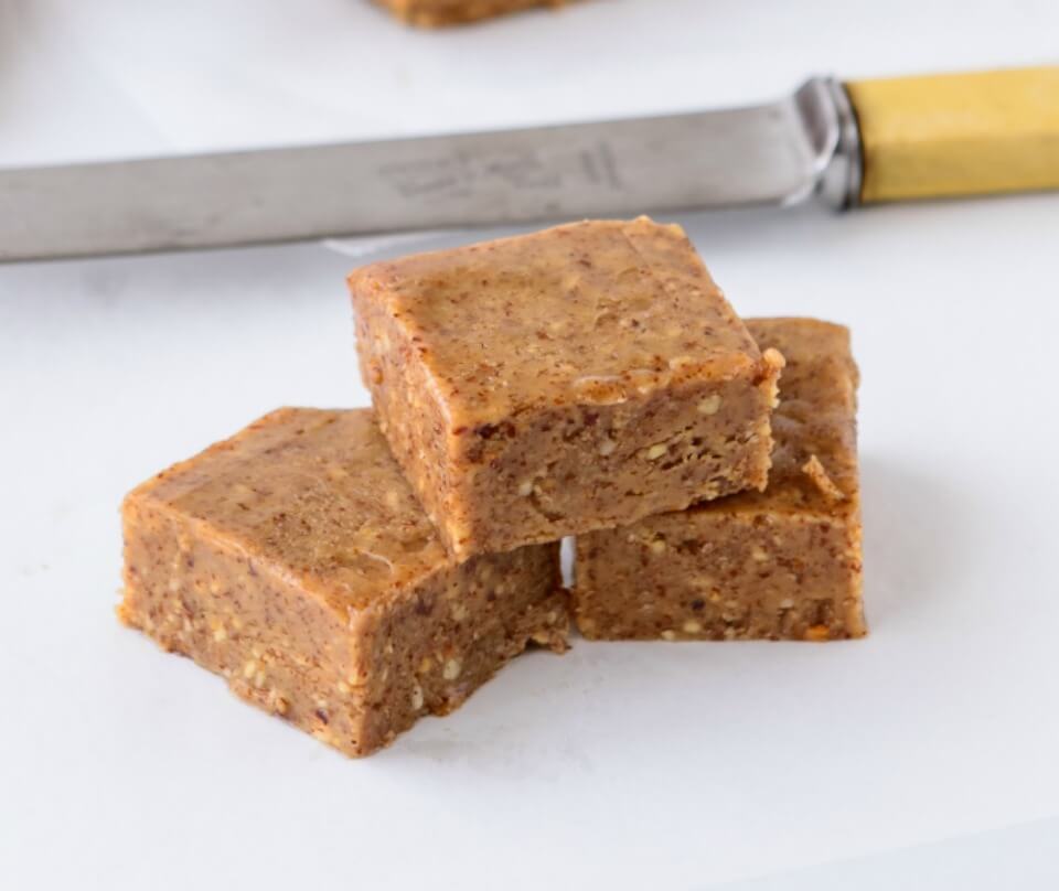 Three ingredient almond butter fudge