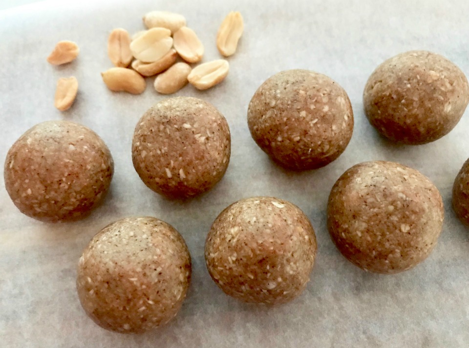 Energy boosting coconut, oat and cinnamon bliss balls