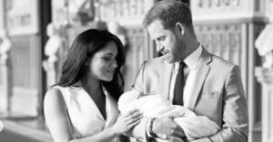 CUTE NEW PIC WITH QUEEN: Baby Sussex finally has a name!